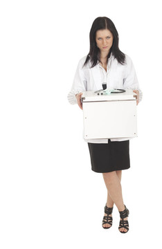 年輕的女醫(yī)生或護(hù)士大白盒