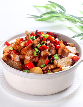 五花肉燉蘿卜