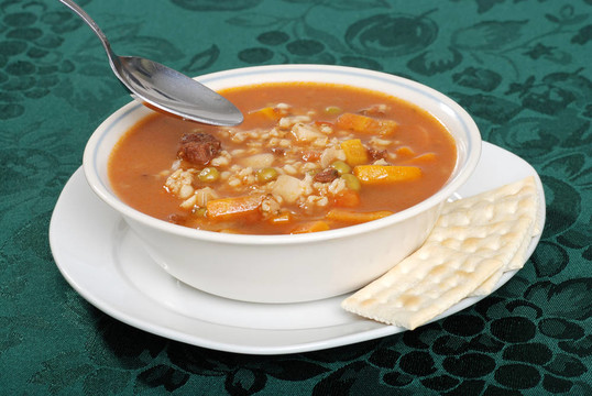 準(zhǔn)備吃牛肉大麥湯