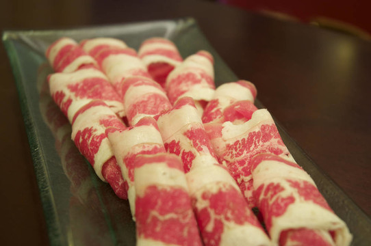 生牛肉菜