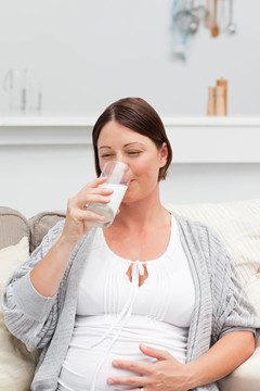 孕婦飲用牛奶