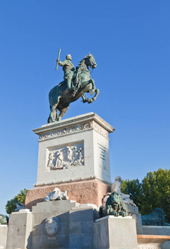 馬德里東方廣場；Felipe IV. Madrid雕像