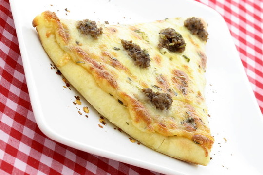 肉比薩