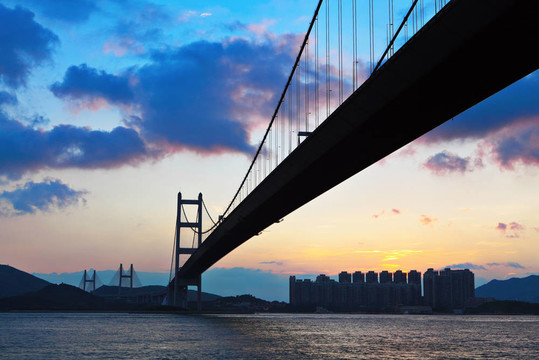 青馬大橋