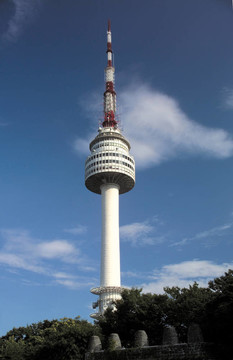 南山塔