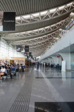 沈陽機(jī)場(chǎng)航站樓候機(jī)廳