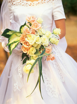 結(jié)婚的女人
