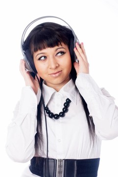女人聽音樂