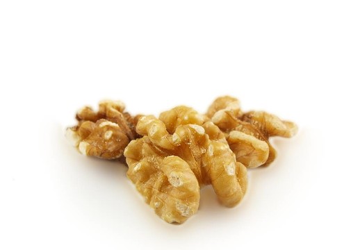 核桃對(duì)白色