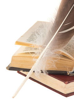 用鋼筆推出了這本書
