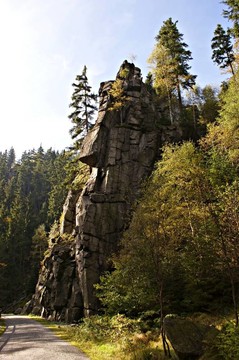 在厄爾士山脈徒步旅行；germany-4