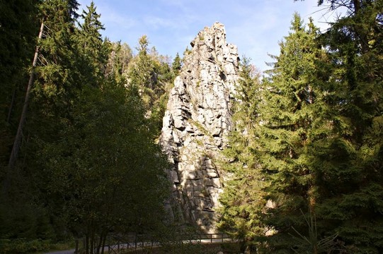 在厄爾士山脈徒步旅行；germany-7