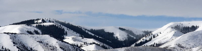 雪山全景