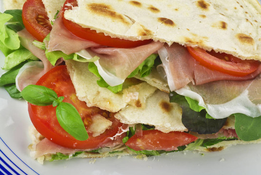 Piadina Romagnola經(jīng)典的意大利餅