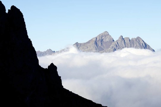 石峰