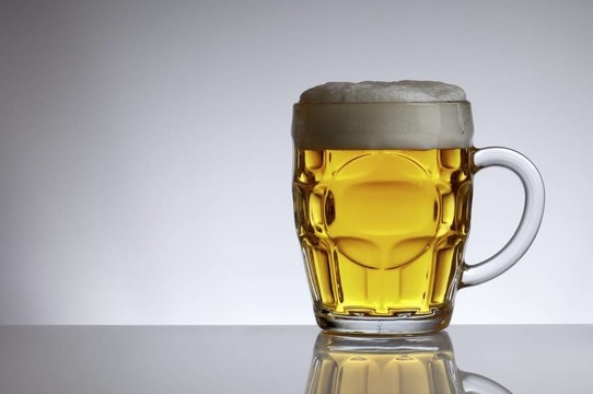 啤酒杯