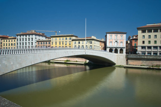 Ponte di Mezzo；比薩；意大利
