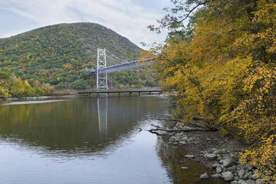 秋季熊山大橋