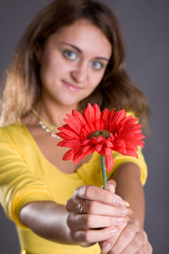 紅花女孩
