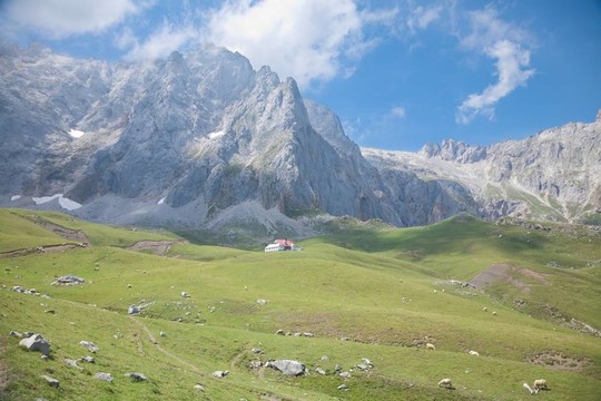 在坎塔布連山脈的小屋