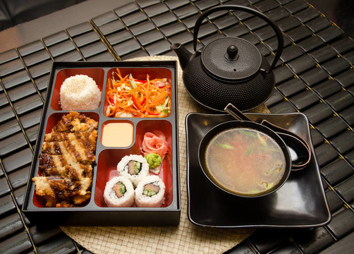 粟實的午餐