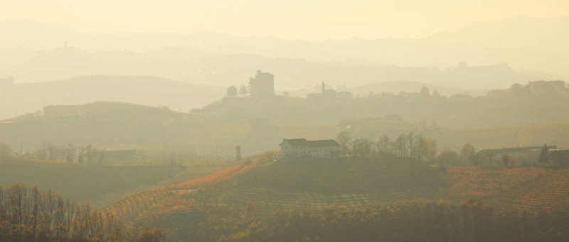 山上的陰霾。Piedmont；意大利北部。