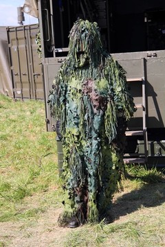 士兵在偽裝