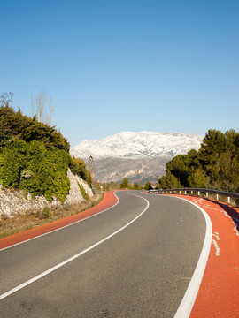 彎曲的道路