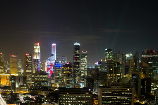 新加坡的城市景觀在夜間
