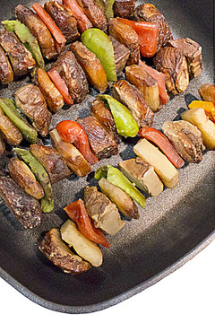 豬肉串烤。barbecu食品。