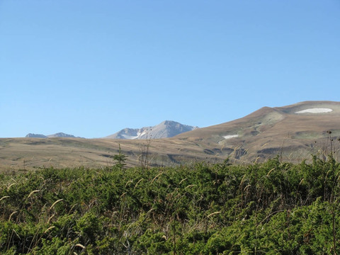 高原的Lago Naki