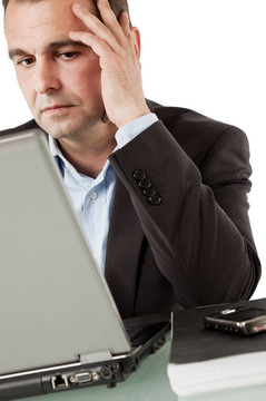 在角落擔(dān)心的商人