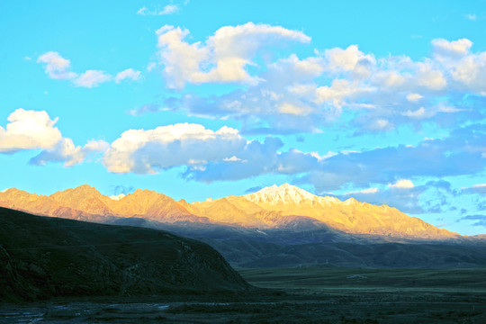 雅拉山