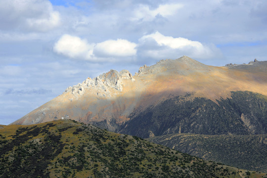 業(yè)拉山