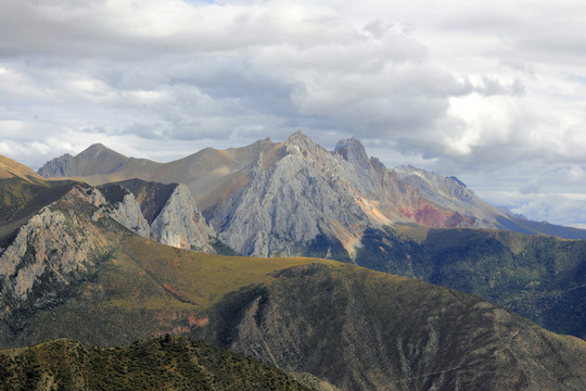 業(yè)拉山