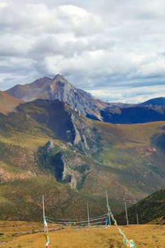 業(yè)拉山