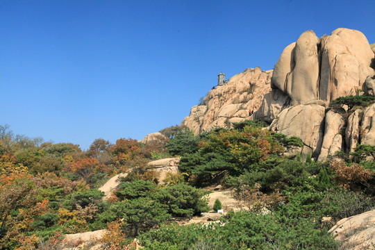 五蓮山層林盡染秋 色彩斑斕迷人