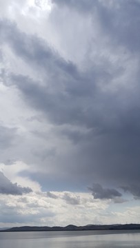 壩上閃電湖雨云
