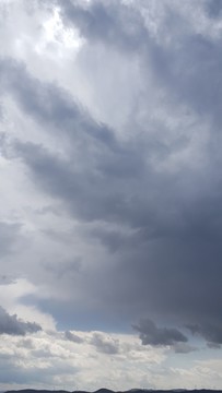 壩上閃電湖雨云