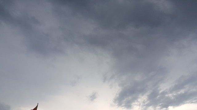 壩上閃電湖雨云
