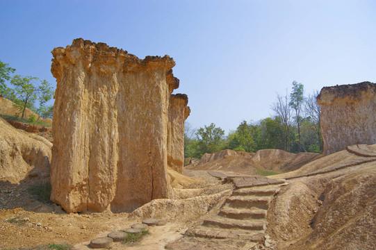 對soil.pae meaung尿尿水侵蝕