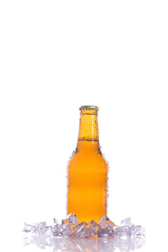 一杯冰啤酒
