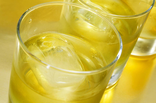 玻璃杯