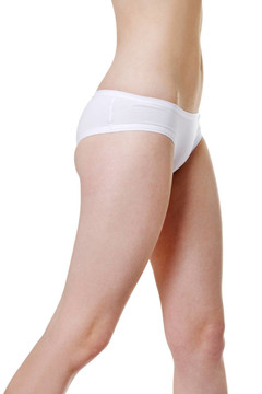穿著內(nèi)衣裝的年輕女孩