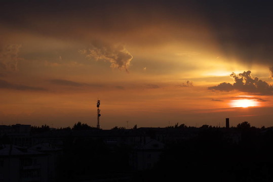 燃燒的夕陽