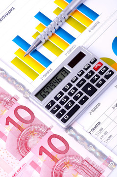 圖表和歐洲貨幣的財務(wù)分析