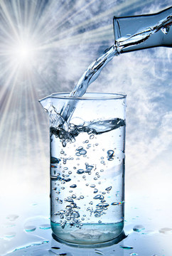 水