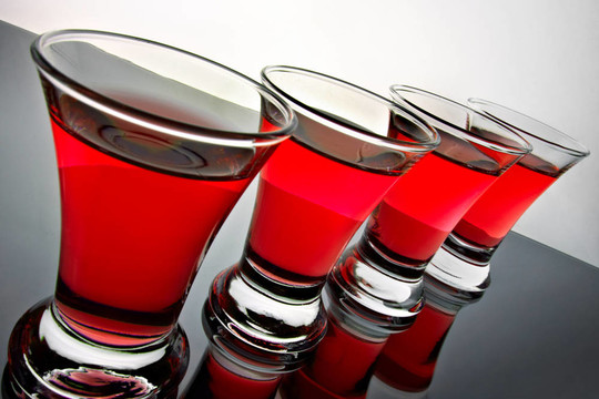 玻璃酒杯