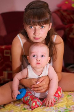 母親和嬰兒