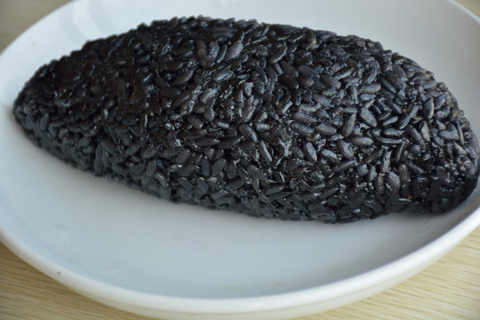 烏飯團(tuán)